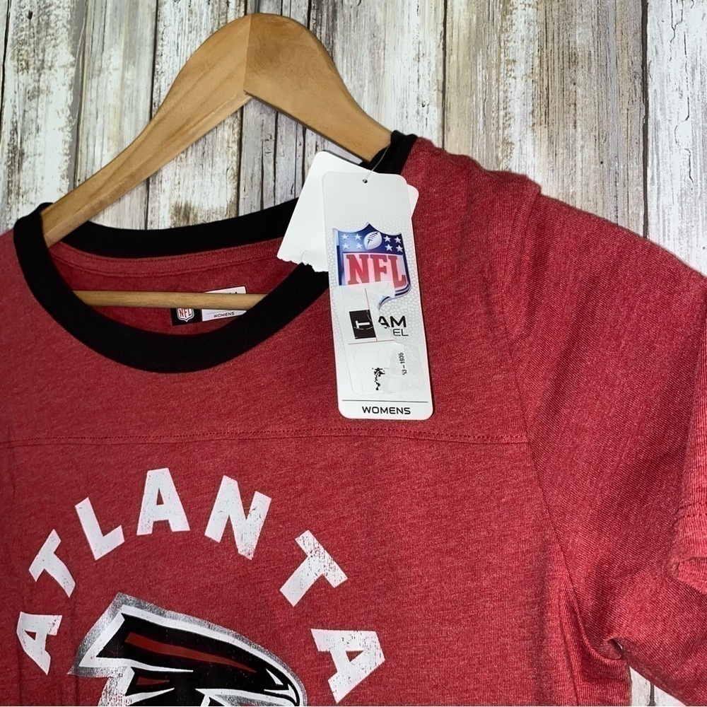 NWT NFL Atlanta Falcons Logo Tee Women’s Small Red Graphic Football Shirt - Picture 6 of 6